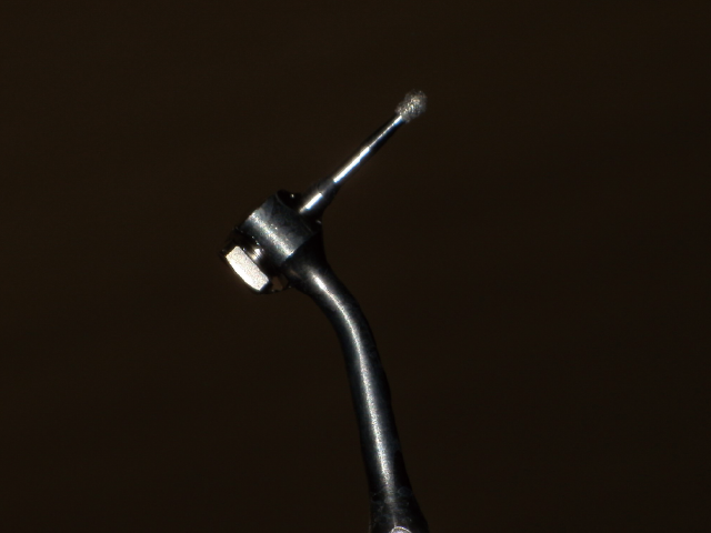 う蝕除去用のエアースケーラーチップ：Vチップホルダー（S75）・ラウンドタイプ ダイヤモンドコーティングチップ（V-G71）