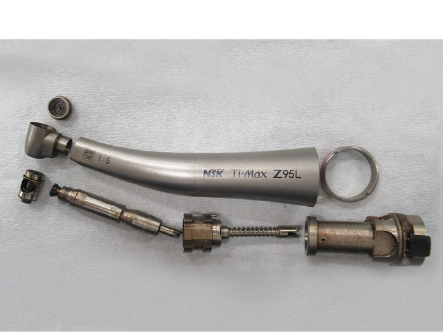 図1: ハンドピース内部の汚染