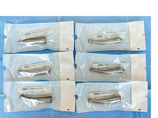 図9: 滅菌バッグで包装したものは6本まで、非包装であれば12本まで、約30分で滅菌でき、連続運転も可能①